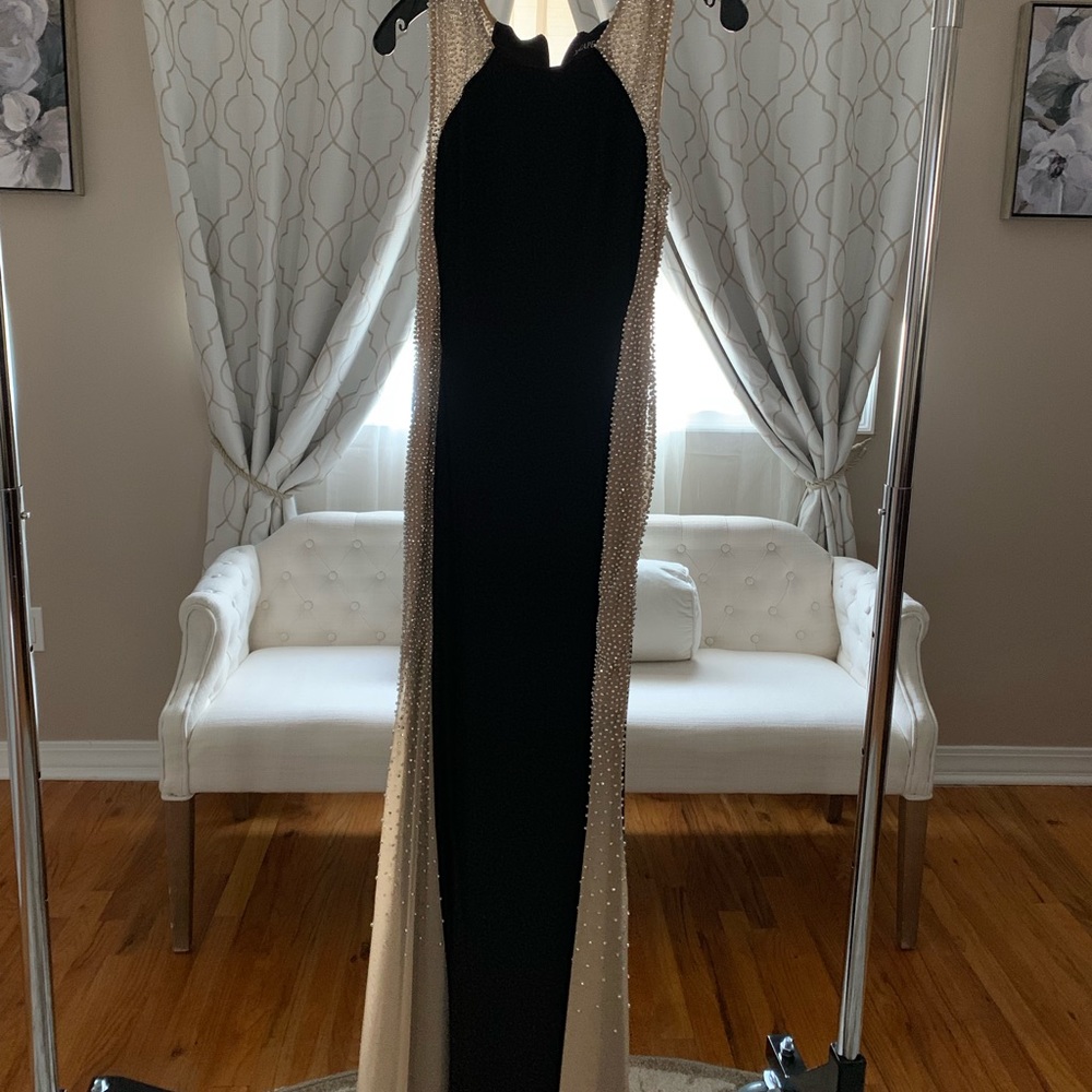 XSCAPE FORMAL DRESS SIZE 2P